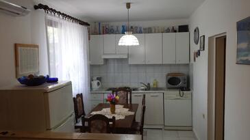 Appartamenti con parcheggio Marina, Traù - Trogir - 1062