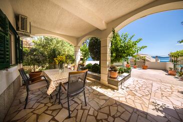 Apartments by the sea Pisak, Omiš - 1067