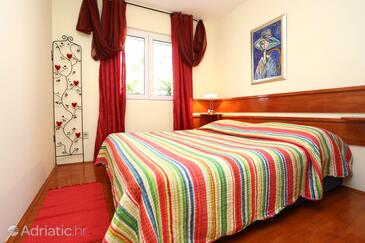 Apartmanok a tenger mellett Rastici, Ciovo - 1068