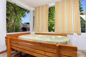 Tvårumslägenhet Okrug Gornji, Ciovo (A-1069-a(