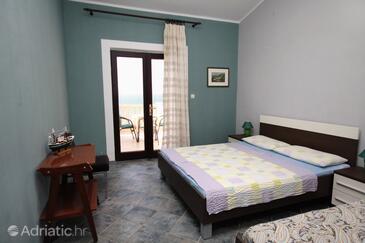 Apartments by the sea Pisak, Omiš - 1070