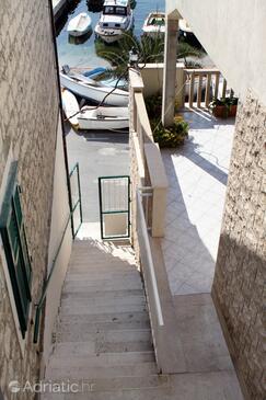 Apartments by the sea Pisak, Omiš - 1070