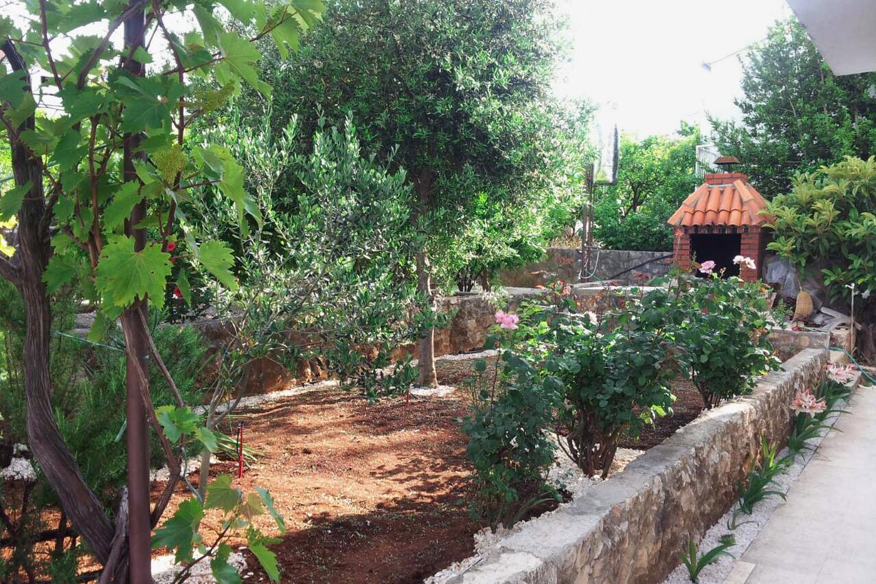 Gården - Feriehus ved havet Seget Vranjica, Trogir