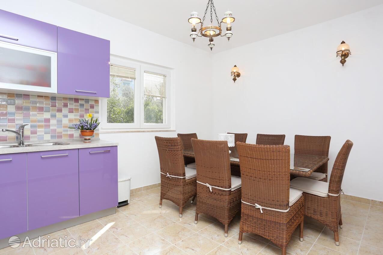 K-1074 - Privat indkvartering - Feriehus ved havet Seget Vranjica, Trogir