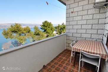 Apartments by the sea Arbanija, Čiovo - 1085