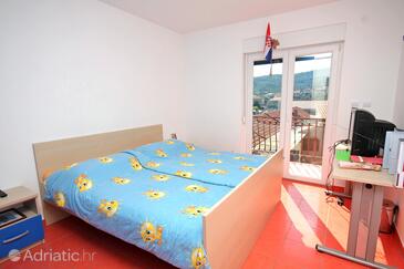Family friendly seaside apartments Slatine, Čiovo - 1096