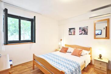 Apartmaji s parkingom Slatine, Čiovo - 1097