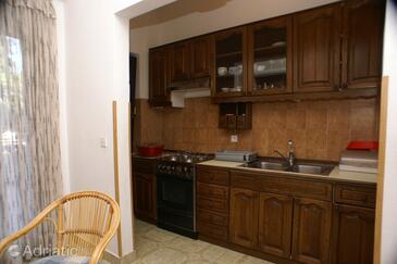 Apartmaji s parkingom Slatine, Čiovo - 1099
