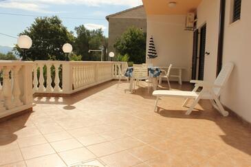 Apartmaji s parkingom Slatine, Čiovo - 1099