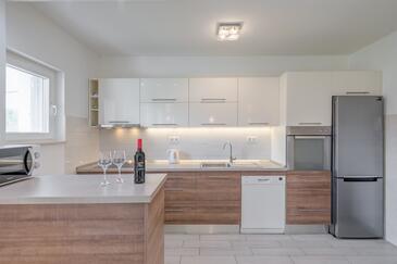 Apartamenty nad morzem Slatine, Ciovo - 11047