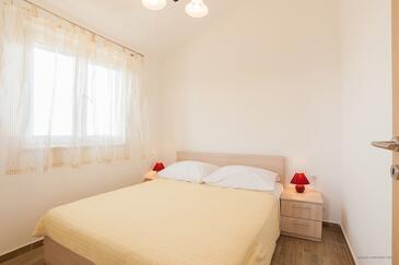 Appartementen met parkeerplaats Maslenica, Novigrad - 11064