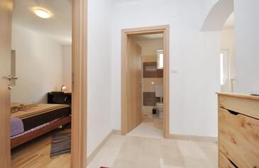 Apartments Omiš, Central Dalmatia