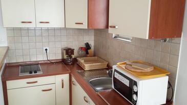 Apartments Omiš, Central Dalmatia