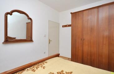 Apartments Omiš, Central Dalmatia