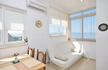 Apartments Omiš, Central Dalmatia