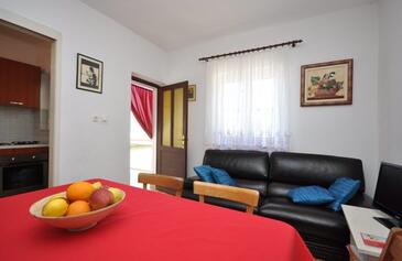 Apartments Omiš, Central Dalmatia