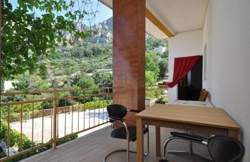 Apartments Omiš, Central Dalmatia