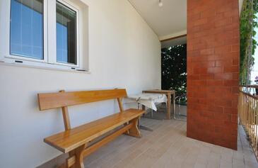 Apartments Omiš, Central Dalmatia