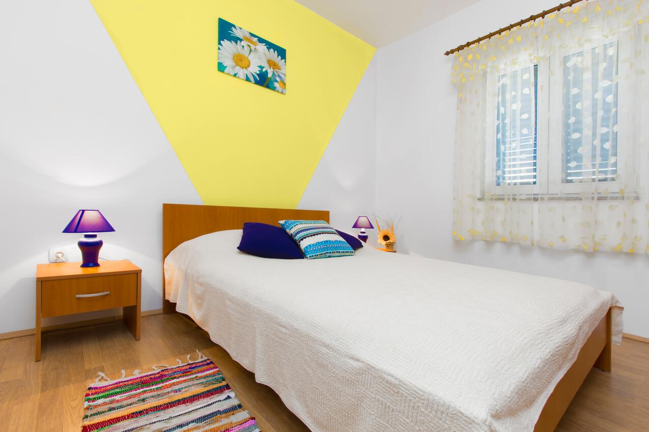 Casa vacanze con parcheggio Kasic, Sebenico - Šibenik - 11079