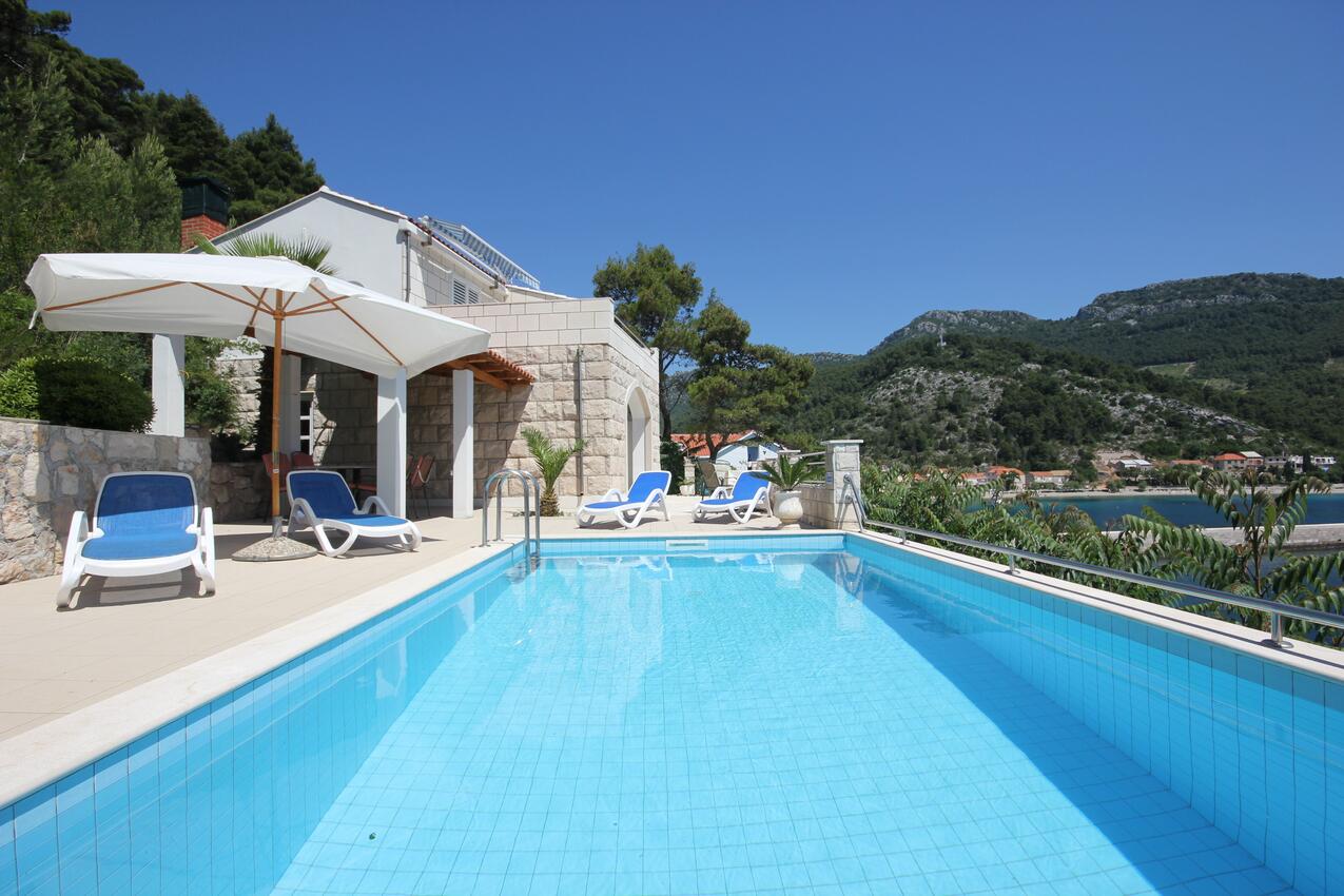 Apartamentos con piscina adecuados para familias con niños Trstenik, Peljesac - 11081