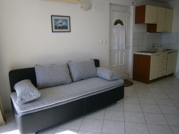 Apartments by the sea Mavarštica, Čiovo - 11102