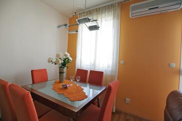 Apartments with WiFi Split - 11138