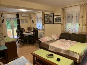 Ližnjan, Living room in the apartment, (pet friendly) and WiFi.