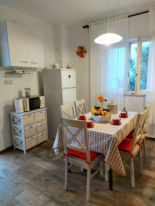 A-1120-a - Private accommodation - Apartments by the sea Mavarštica, Čiovo