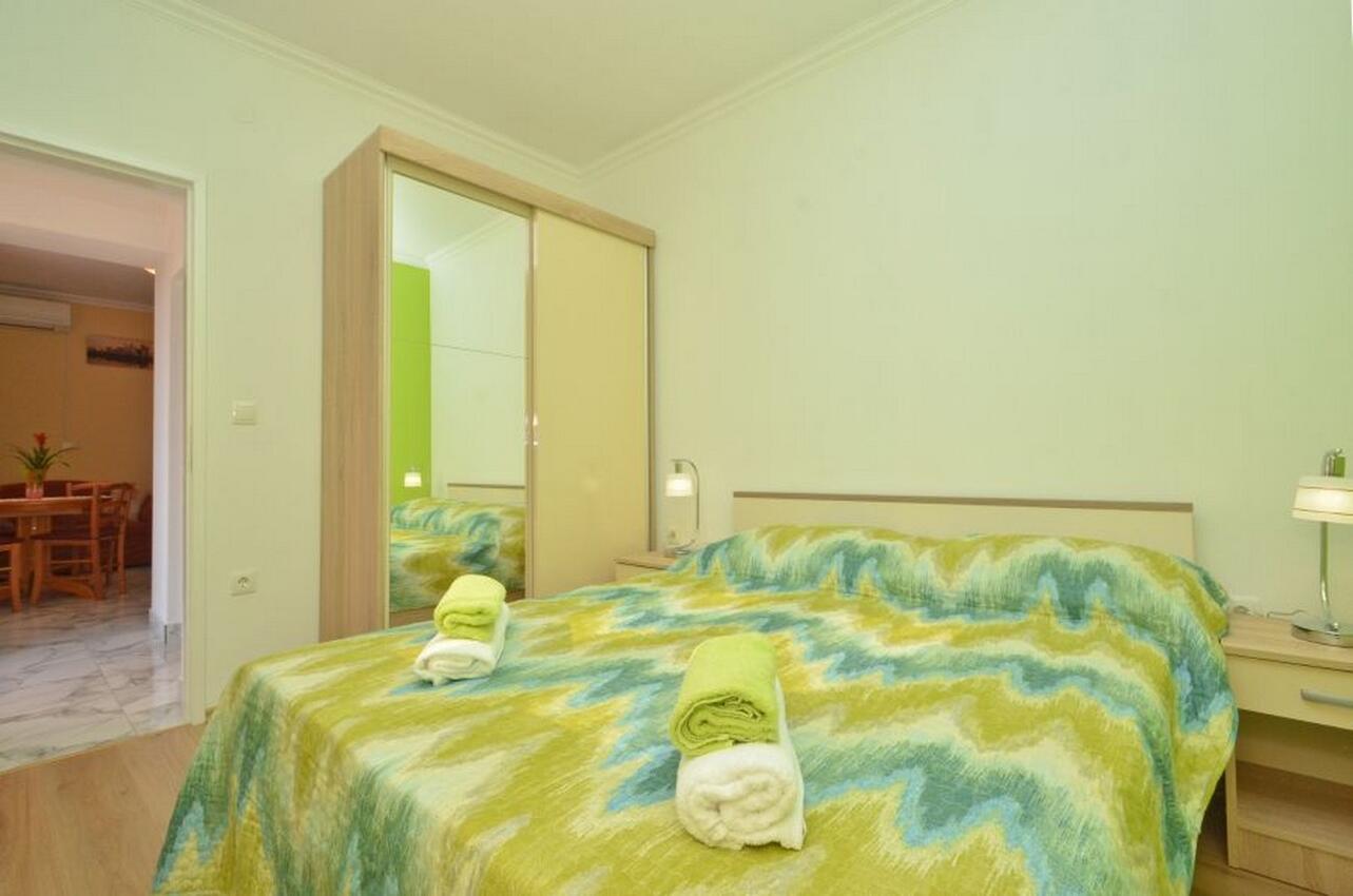 A-11216-c - Alloggi privati - Appartamenti con parcheggio Zavalatica, Curzola - Korčula