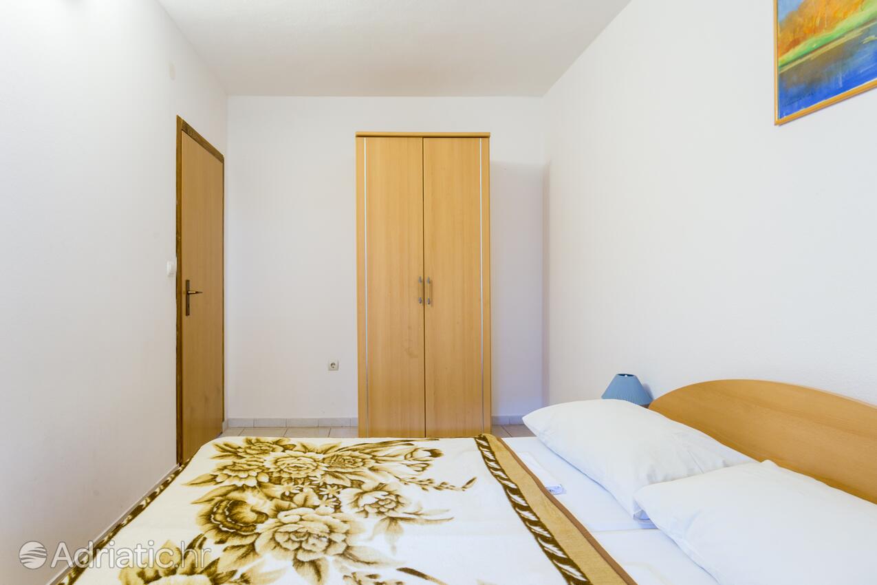 A-11232-a - Private accommodation - Family friendly apartments with a swimming pool Bušinci, Čiovo