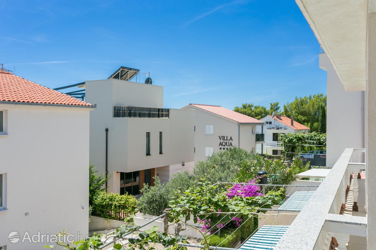 A-11232-a - Private accommodation - Family friendly apartments with a swimming pool Bušinci, Čiovo