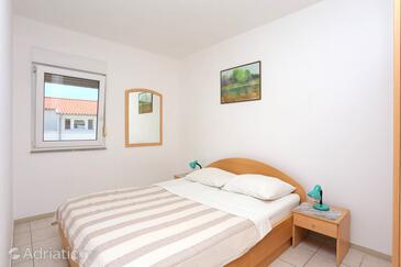 Family-friendly apartments with swimming pool Bušinci, Čiovo - 11232