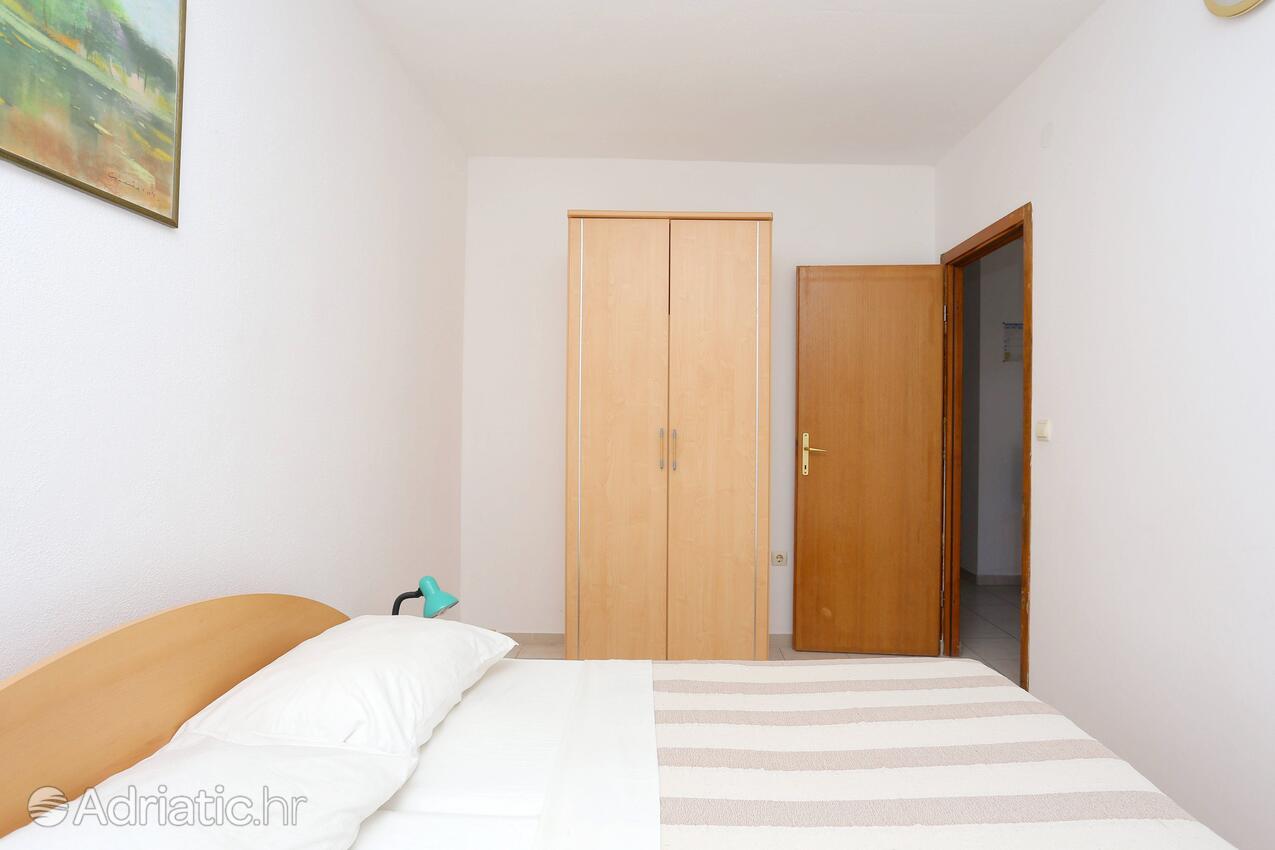 A-11232-b - Private accommodation - Family friendly apartments with a swimming pool Bušinci, Čiovo