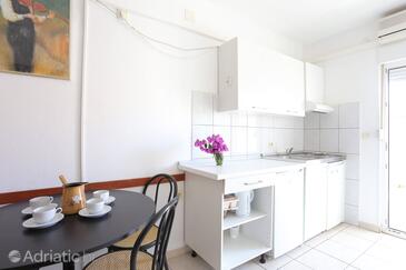 Family-friendly apartments with swimming pool Bušinci, Čiovo - 11232