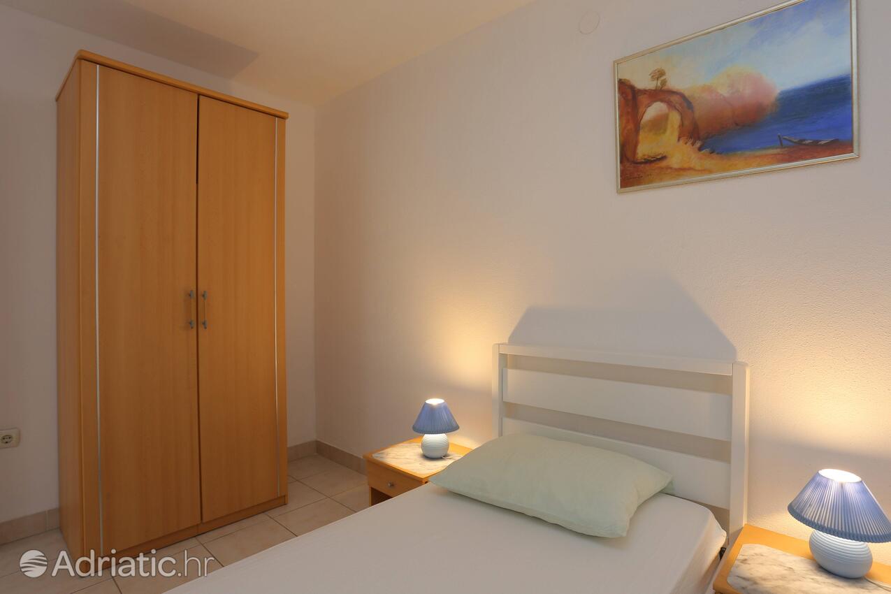 A-11232-d - Private accommodation - Family friendly apartments with a swimming pool Bušinci, Čiovo