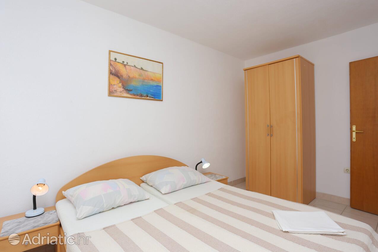 A-11232-d - Private accommodation - Family friendly apartments with a swimming pool Bušinci, Čiovo