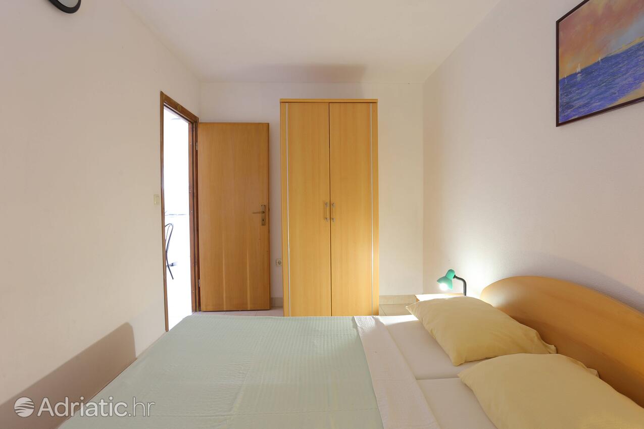 A-11232-e - Private accommodation - Family friendly apartments with a swimming pool Bušinci, Čiovo