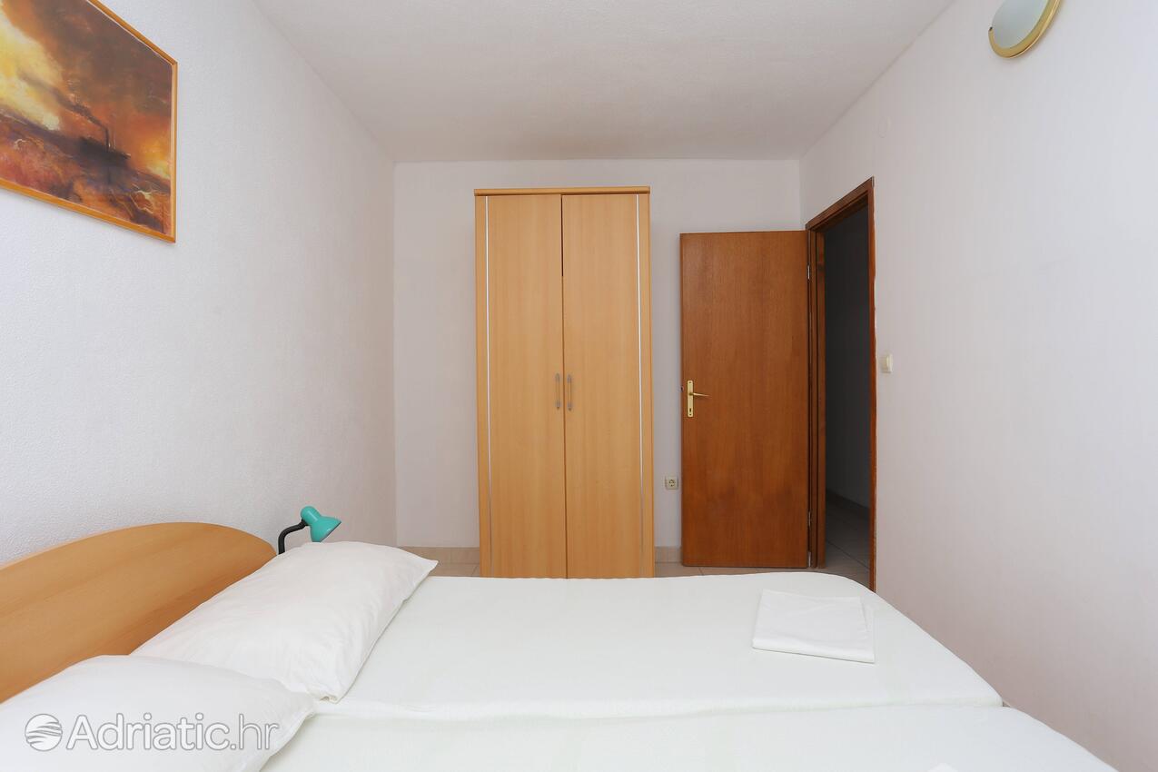 A-11232-f - Private accommodation - Family friendly apartments with a swimming pool Bušinci, Čiovo