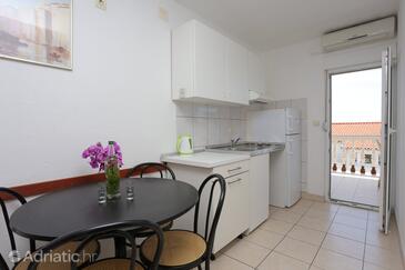 Family-friendly apartments with swimming pool Bušinci, Čiovo - 11232