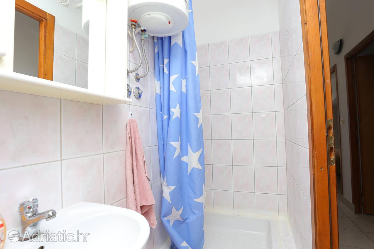 A-11232-g - Private accommodation - Family friendly apartments with a swimming pool Bušinci, Čiovo
