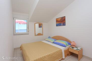 Family-friendly apartments with swimming pool Bušinci, Čiovo - 11232