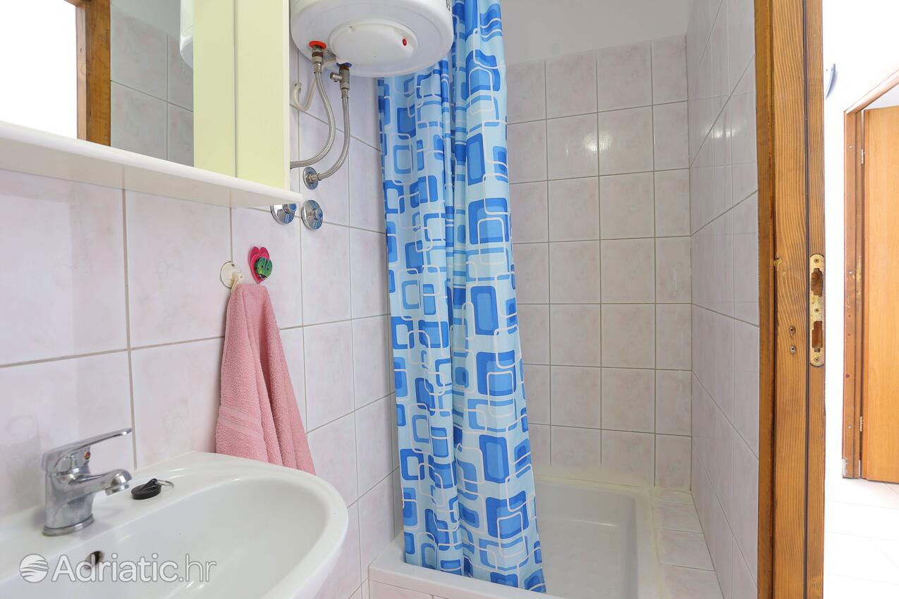 A-11232-h - Private accommodation - Family friendly apartments with a swimming pool Bušinci, Čiovo