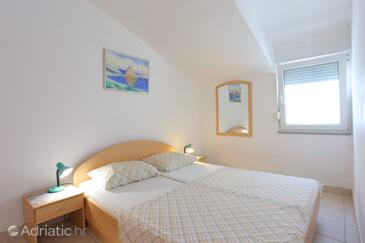 Family-friendly apartments with swimming pool Bušinci, Čiovo - 11232