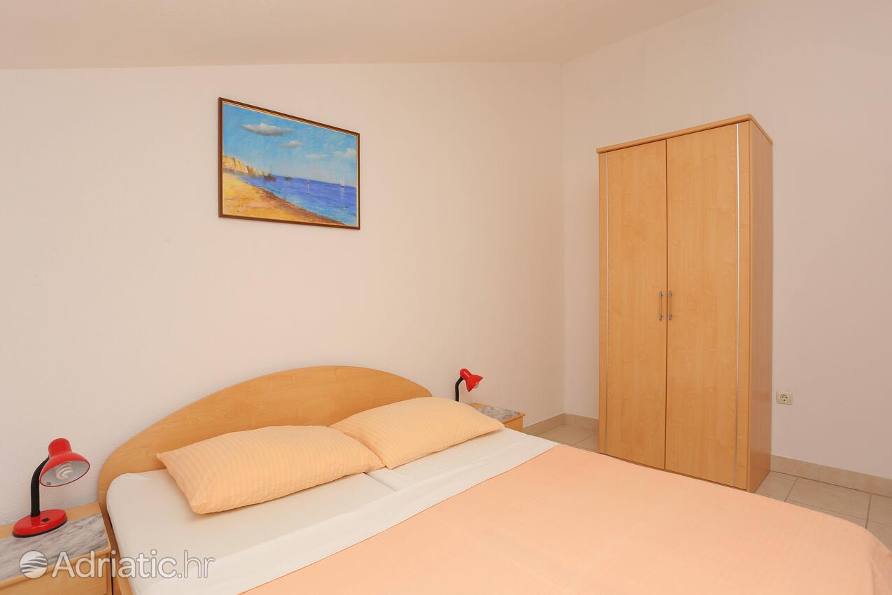 A-11232-h - Private accommodation - Family friendly apartments with a swimming pool Bušinci, Čiovo