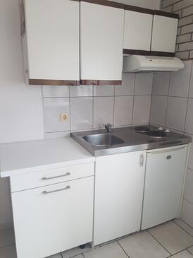 Family-friendly apartments with swimming pool Bušinci, Čiovo - 11232