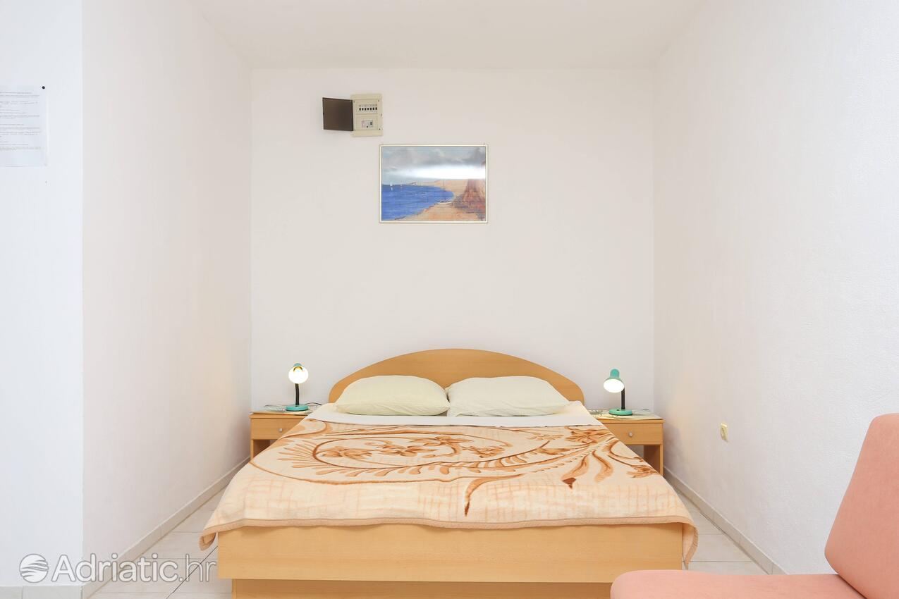 AS-11232-c - Private accommodation - Family friendly apartments with a swimming pool Bušinci, Čiovo