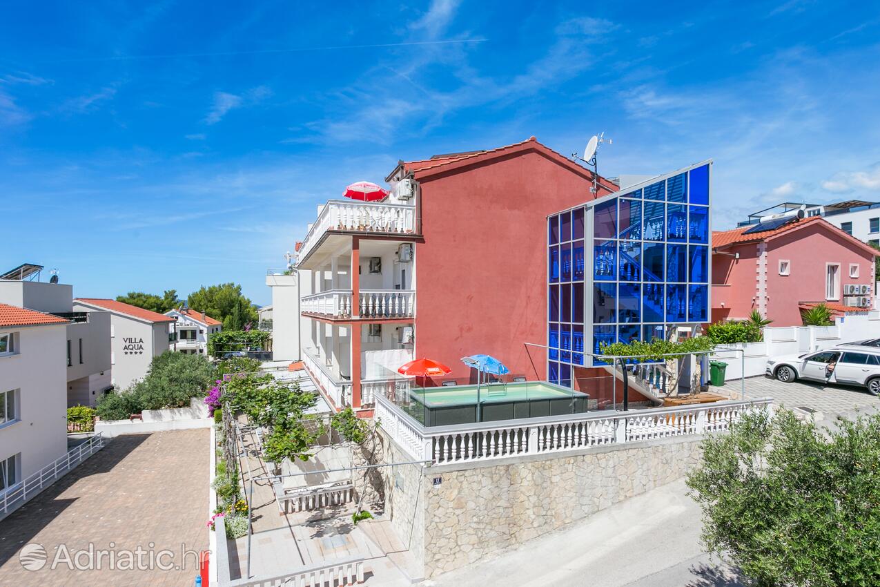 Property - Family friendly apartments with a swimming pool Bušinci, Čiovo