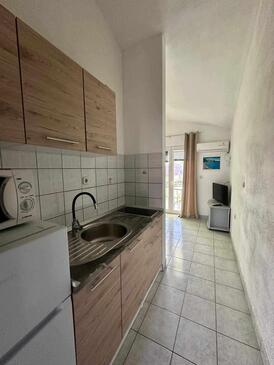 Apartments by the sea Podaca, Makarska - 11274