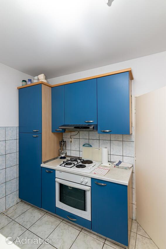 A-11278-a - Alloggi privati - Appartamenti con parcheggio San Pietro di Brazza - Supetar, Brazza - Brač