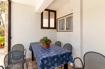 Appartamenti con parcheggio San Pietro di Brazza - Supetar, Brazza - Brač - 11278